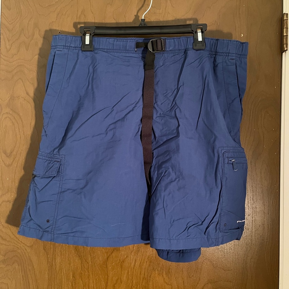 Columbia Men's Cargo Shorts in Blue